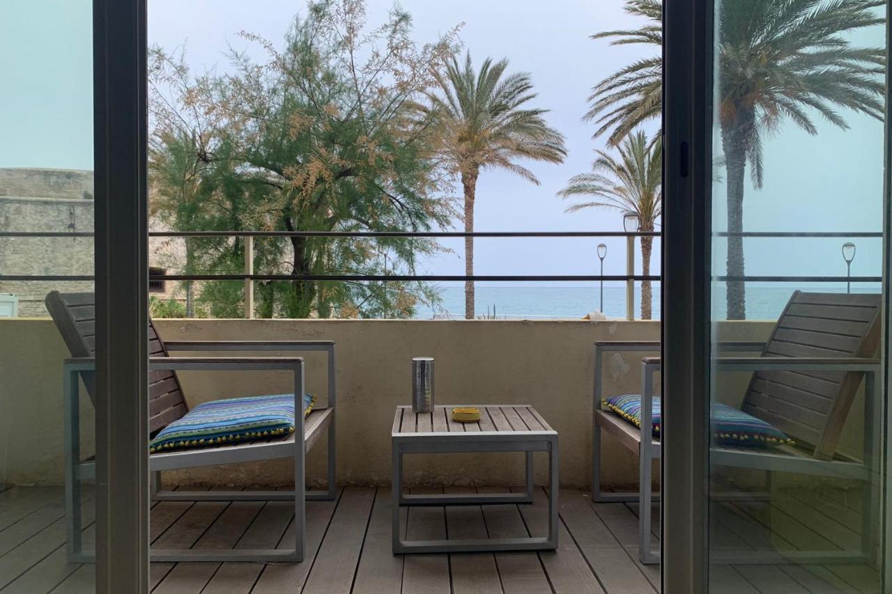 Fully Equipped Beachfront Studio In The Heart Of The City Center Bd Leclerc Antibes Ngoại thất bức ảnh