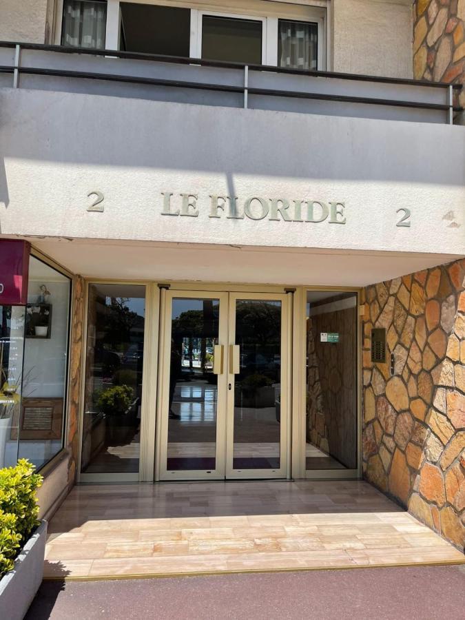 Fully Equipped Beachfront Studio In The Heart Of The City Center Bd Leclerc Antibes Ngoại thất bức ảnh