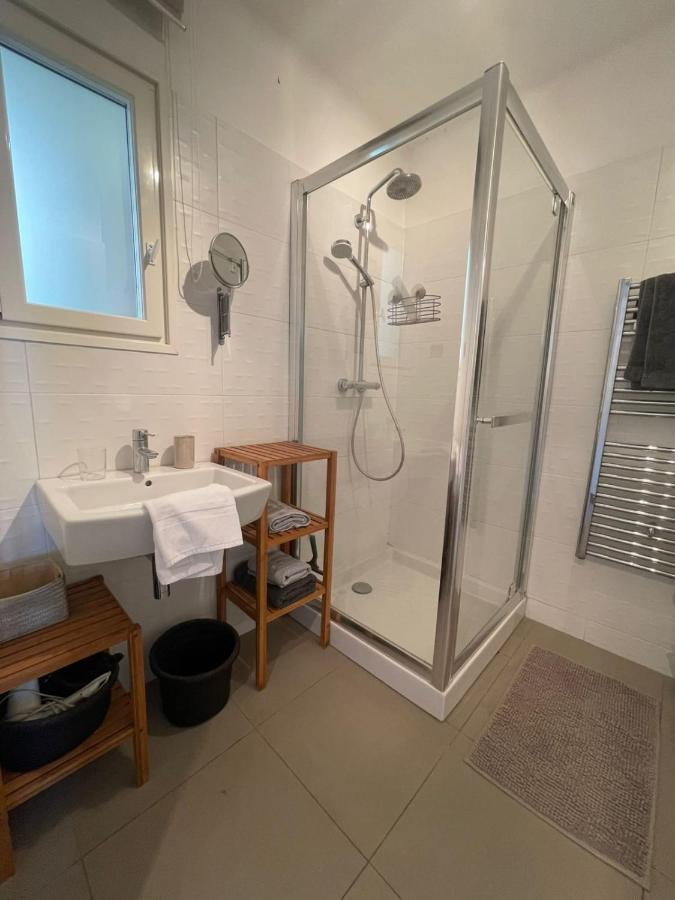 Fully Equipped Beachfront Studio In The Heart Of The City Center Bd Leclerc Antibes Ngoại thất bức ảnh
